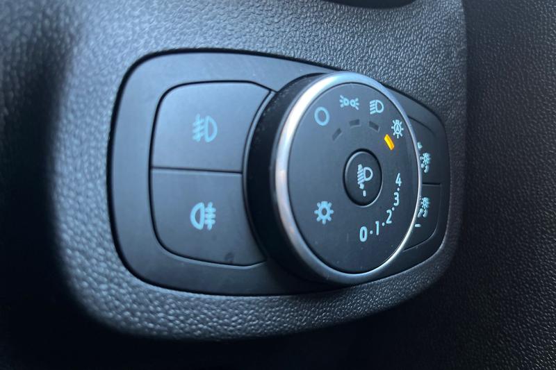 Used Ford Fiesta 2018 for sale - 78087864: Photo 24