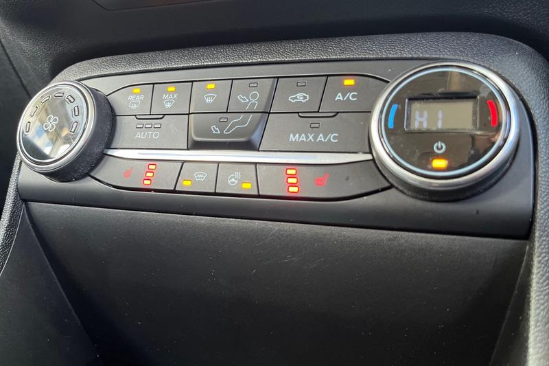 Used Ford Fiesta 2018 for sale - 78087864: Photo 33