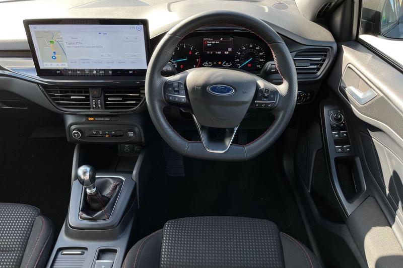 Used Ford Focus 2023 for sale - 76123797: Photo 11