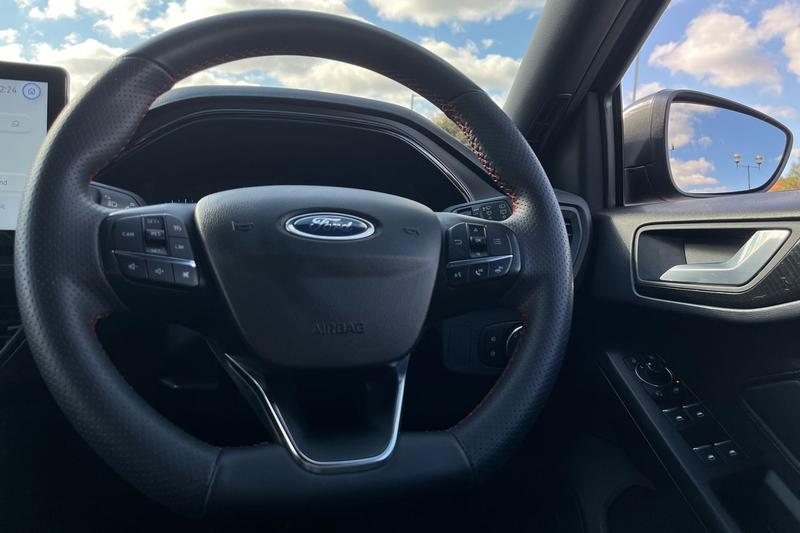 Used Ford Focus 2023 for sale - 76123797: Photo 12