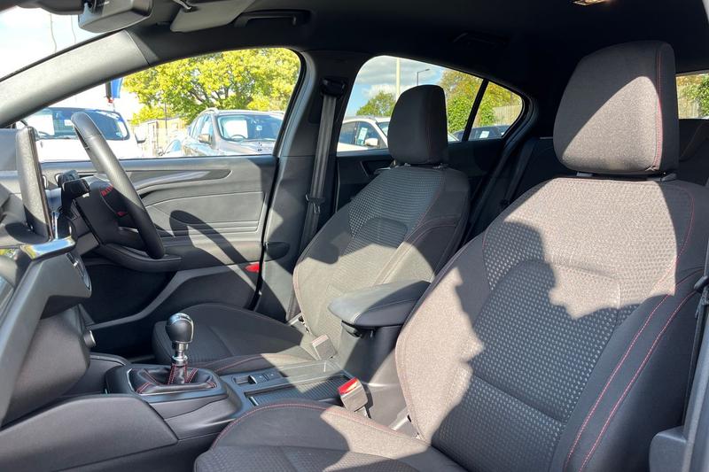 Used Ford Focus 2023 for sale - 76123797: Photo 19