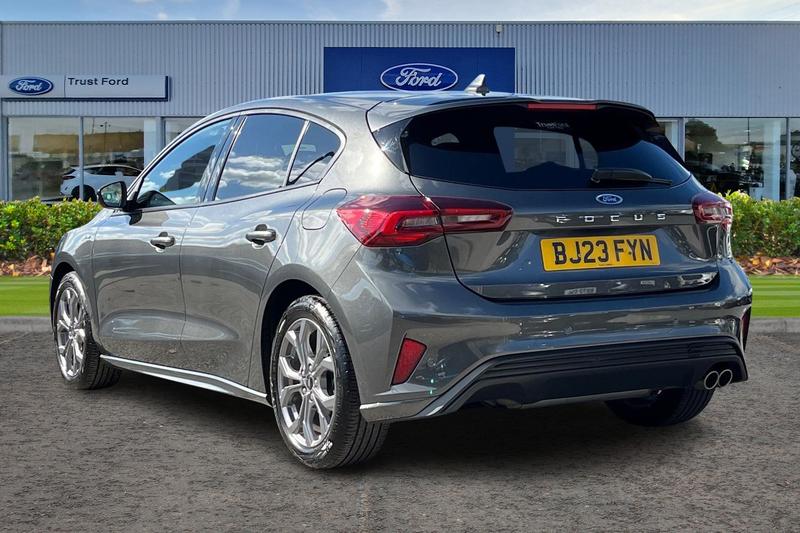 Used Ford Focus 2023 for sale - 76123797: Photo 2
