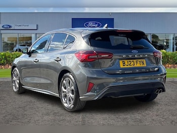 Used Ford Focus 2023 for sale - 76123797: Photo 2