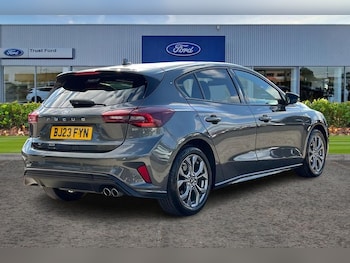 Used Ford Focus 2023 for sale - 76123797: Photo 4