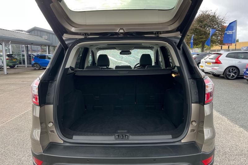 Used Ford Kuga 2019 for sale - 75969395: Photo 21