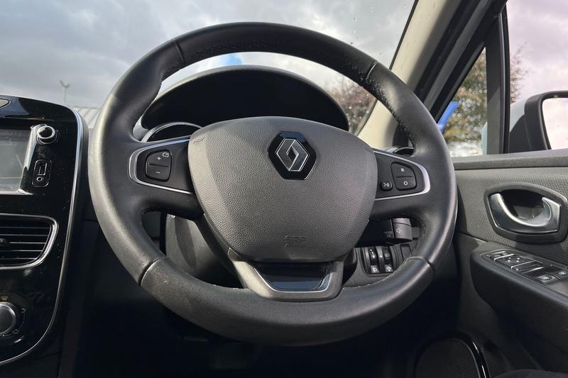 Used Renault Clio 2016 for sale - 75922519: Photo 12