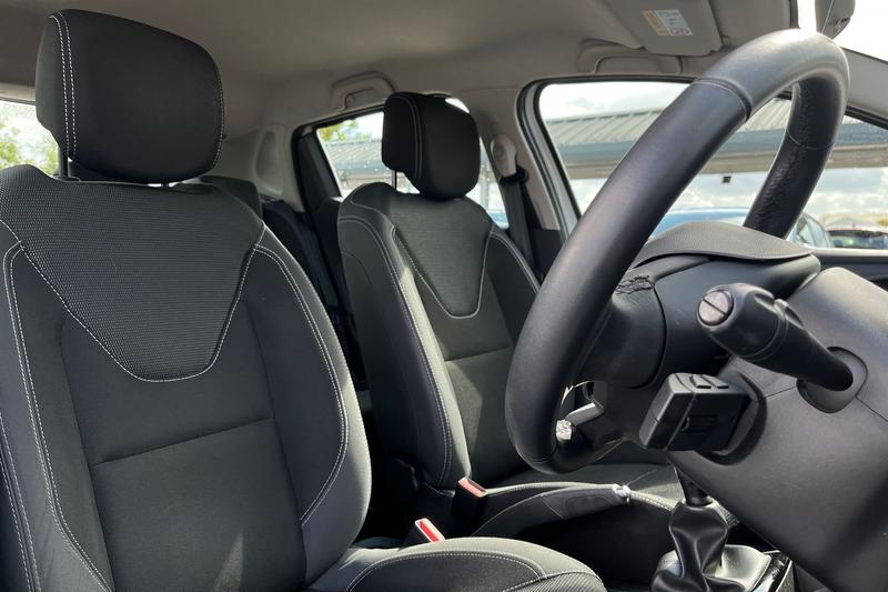 Used Renault Clio 2016 for sale - 75922519: Photo 17