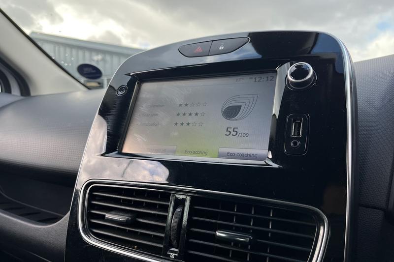 Used Renault Clio 2016 for sale - 75922519: Photo 29