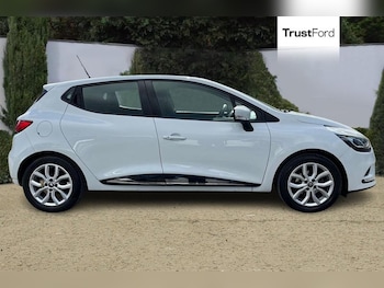 Used Renault Clio 2016 for sale - 75922519: Photo 3