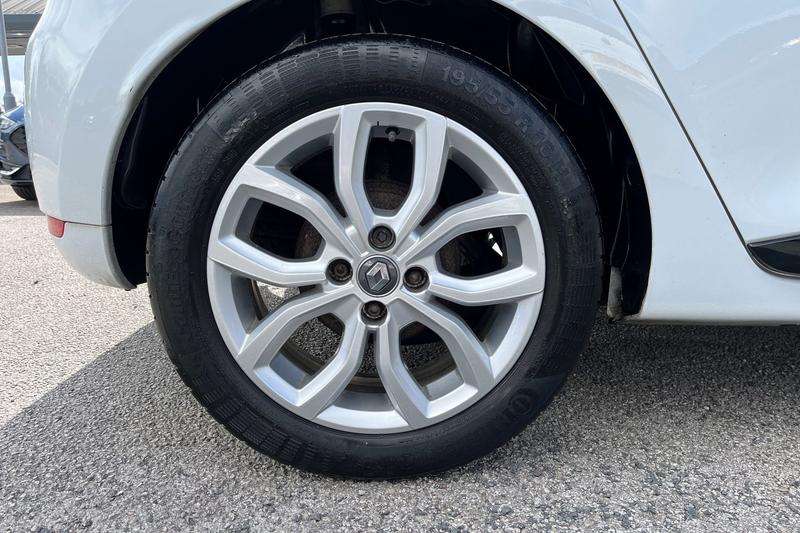 Used Renault Clio 2016 for sale - 75922519: Photo 8