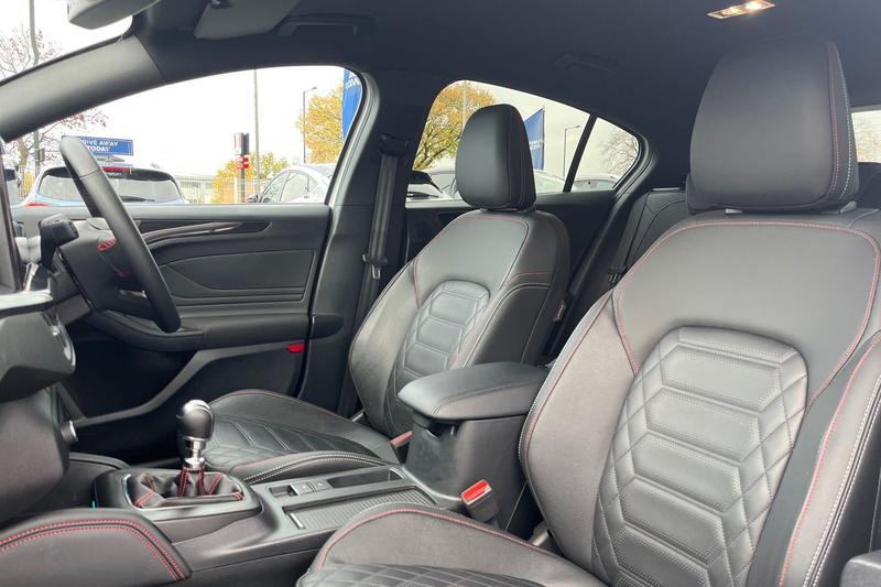 Used Ford Focus 2023 for sale - 76670095: Photo 19