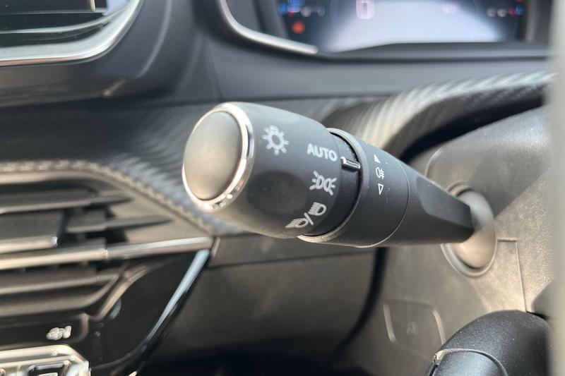 Used Peugeot 2008 2023 for sale - 78206283: Photo 14