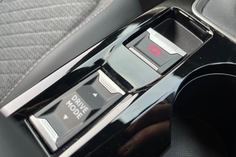 Used Peugeot 2008 2023 for sale - 78206283: Photo 35