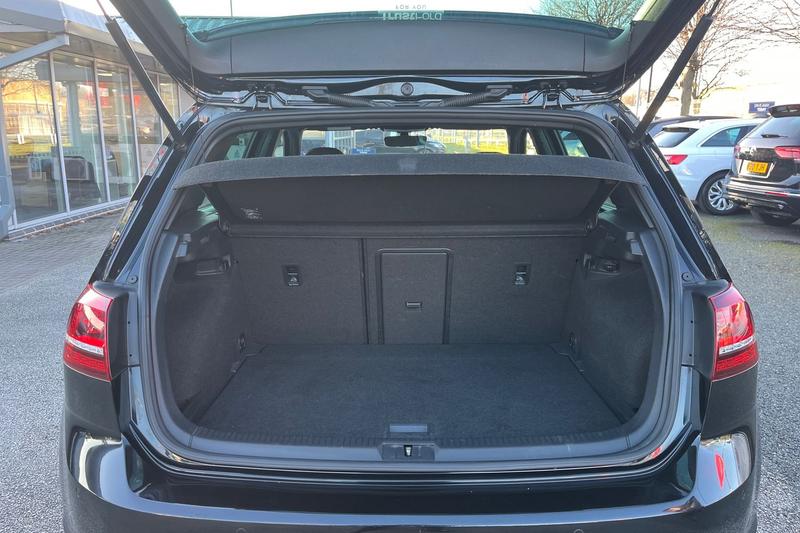 Used Volkswagen Golf 2016 for sale - 77088129: Photo 21