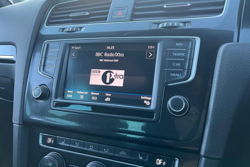 Used Volkswagen Golf 2016 for sale - 77088129: Photo 25