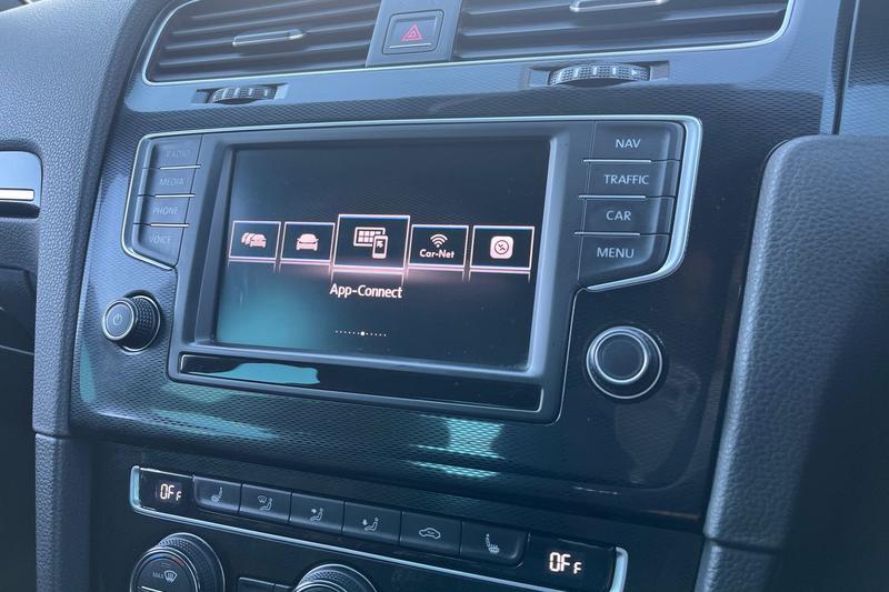 Used Volkswagen Golf 2016 for sale - 77088129: Photo 31