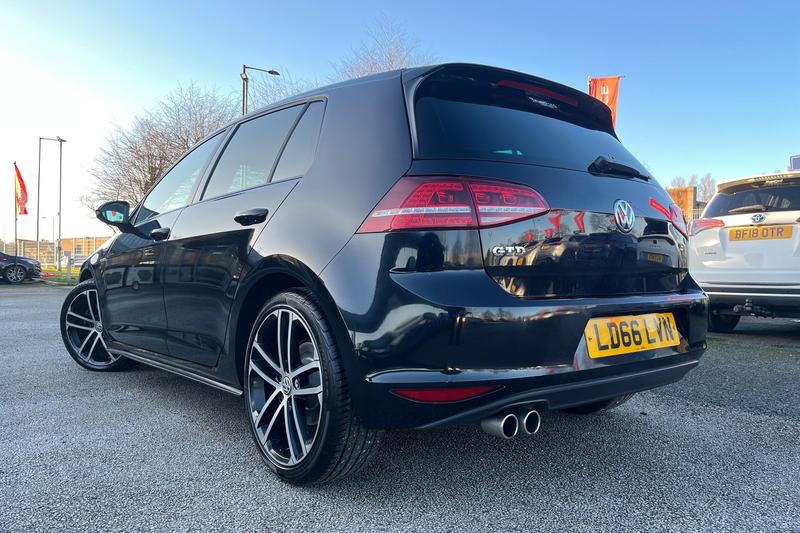 Used Volkswagen Golf 2016 for sale - 77088129: Photo 38