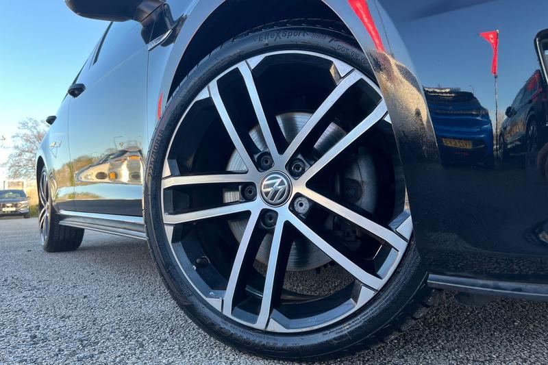 Used Volkswagen Golf 2016 for sale - 77088129: Photo 8