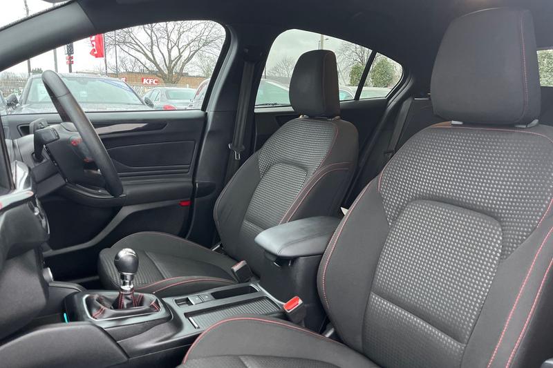 Used Ford Focus 2023 for sale - 77301209: Photo 19