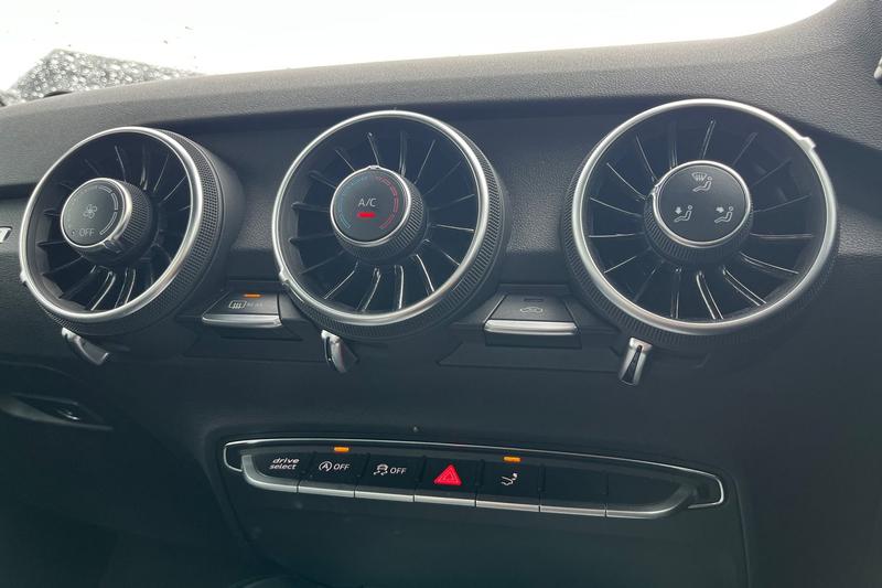 Used Audi TT 2019 for sale - 76097235: Photo 32