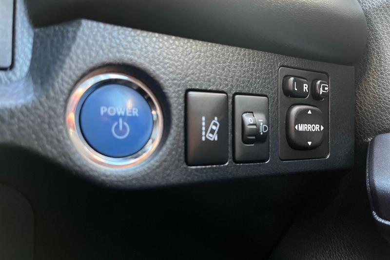 Used Toyota RAV4 2018 for sale - 76782193: Photo 23