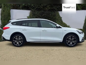 Used Ford Focus 2020 for sale - 77619942: Photo