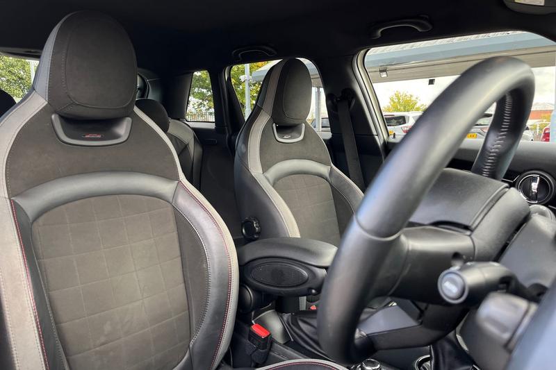 Used MINI Hatch 2022 for sale - 76064659: Photo 17