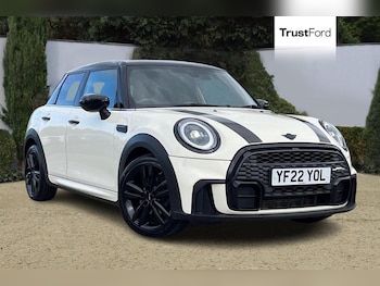 2022 - 1.5 Cooper Sport 5dr ** Heated Seats - Drive Mode Select ** Manual