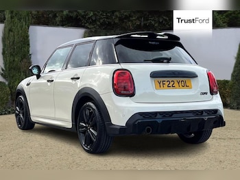 Used MINI Hatch 2022 for sale - 76064659: Photo