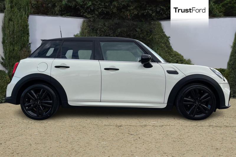 Used MINI Hatch 2022 for sale - 76064659: Photo 3