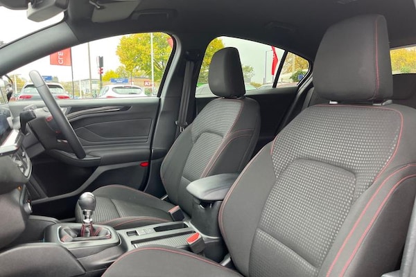 Used Ford Focus 2022 for sale - 76255399: Photo 19