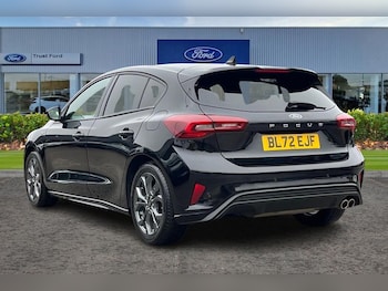 Used Ford Focus 2022 for sale - 76255399: Photo 2