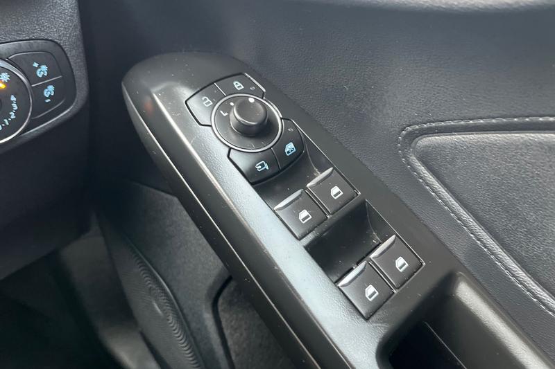 Used Ford Focus 2023 for sale - 76142568: Photo 16