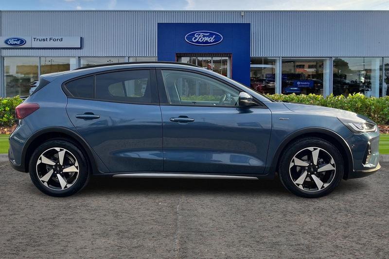 Used Ford Focus 2023 for sale - 76142568: Photo 3