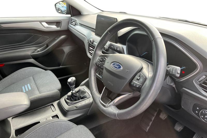 Used Ford Focus 2023 for sale - 76142568: Photo 9