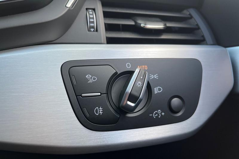 Used Audi A4 2019 for sale - 76123764: Photo 24