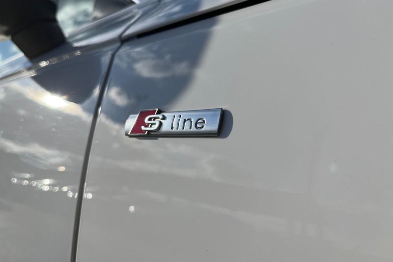 Used Audi A4 2019 for sale - 76123764: Photo 40