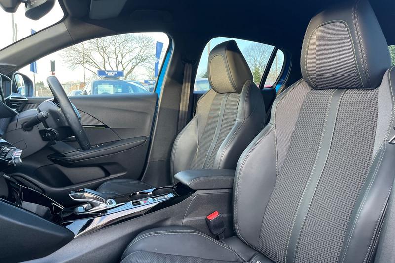 Used Peugeot 208 2022 for sale - 76966152: Photo 19