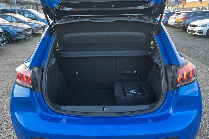 Used Peugeot 208 2022 for sale - 76966152: Photo 21