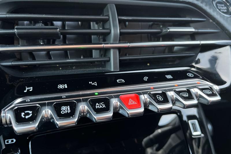 Used Peugeot 208 2022 for sale - 76966152: Photo 32