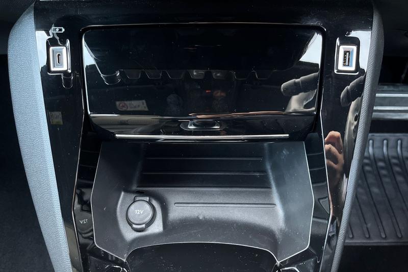 Used Peugeot 208 2022 for sale - 76966152: Photo 33