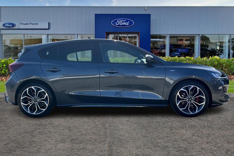 Used Ford Focus 2023 for sale - 77918562: Photo 3