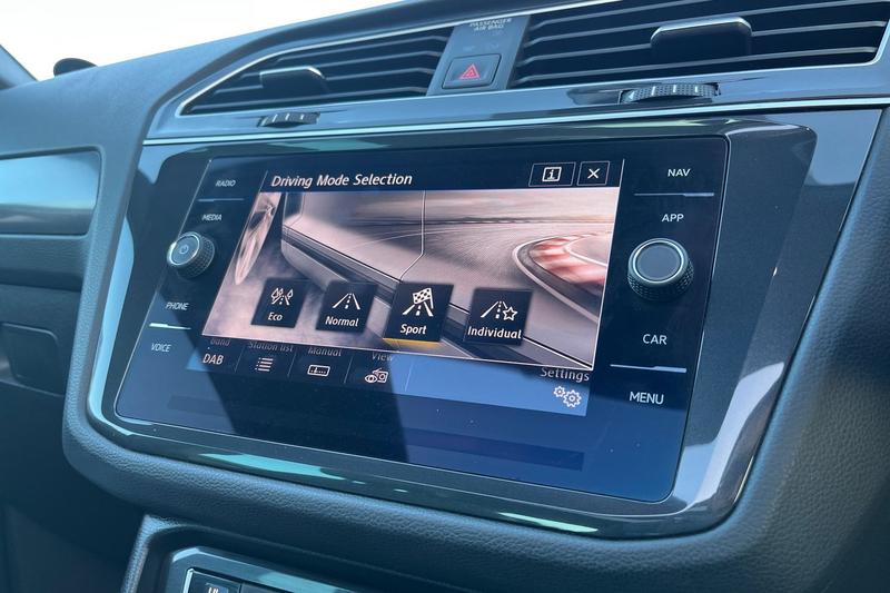 Used Volkswagen Tiguan 2020 for sale - 76904551: Photo 30