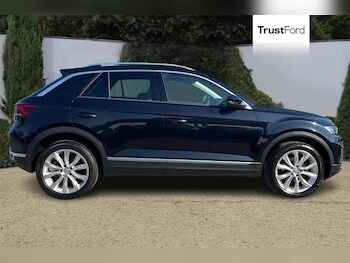 Used Volkswagen T-Roc 2020 for sale - 77746768: Photo