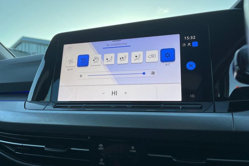 Used Volkswagen Golf 2022 for sale - 77231370: Photo 30