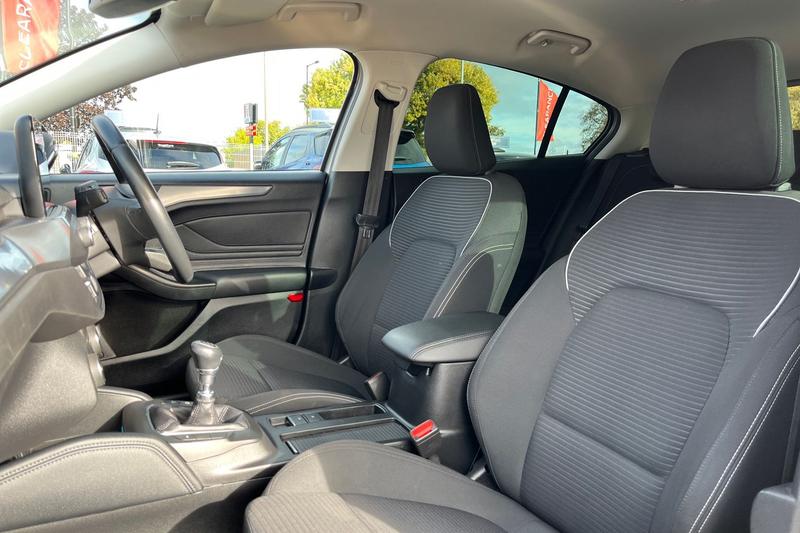 Used Ford Focus 2019 for sale - 76196682: Photo 19