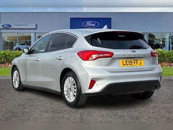 Used Ford Focus 2019 for sale - 76196682: Photo 2