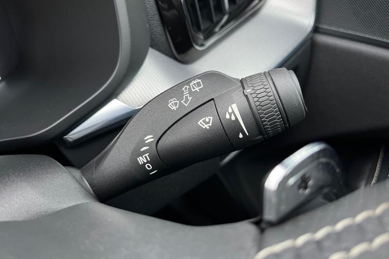 Used Volvo XC60 2018 for sale - 76772730: Photo 15