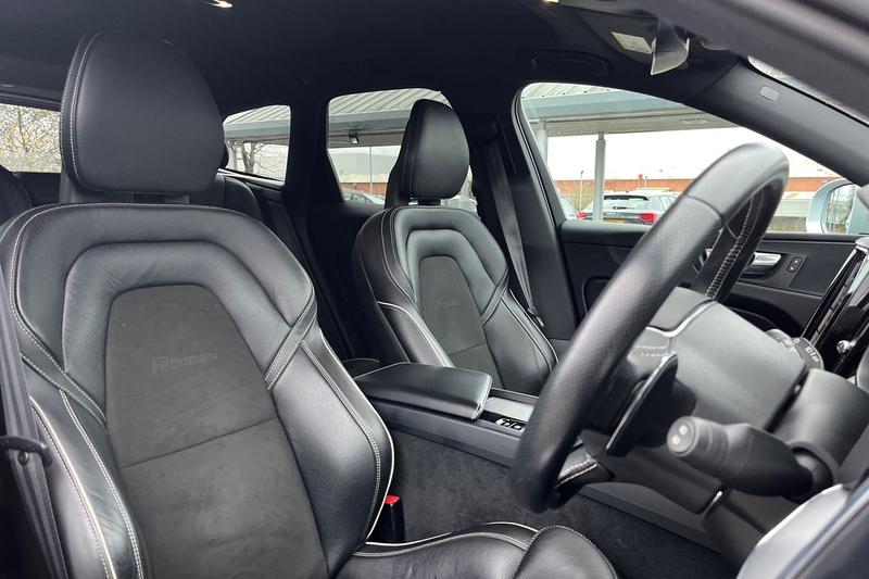 Used Volvo XC60 2018 for sale - 76772730: Photo 17