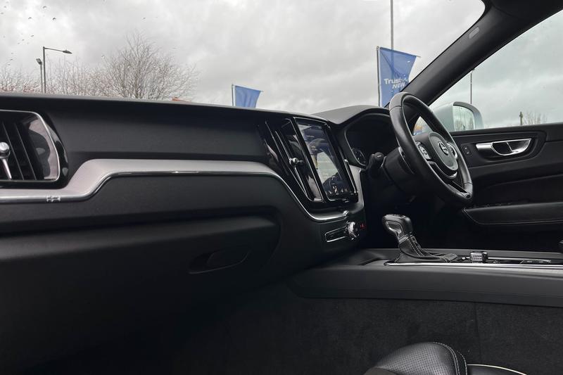 Used Volvo XC60 2018 for sale - 76772730: Photo 18